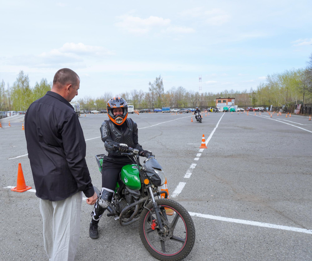 Обучение на права категорию А рядом с метро Дегунино Обучение на права категорию А рядом с метро Дегунино