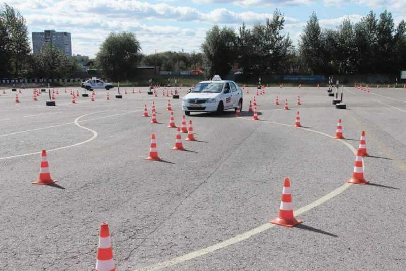 Обучение на права категории «B» АКПП в Москве